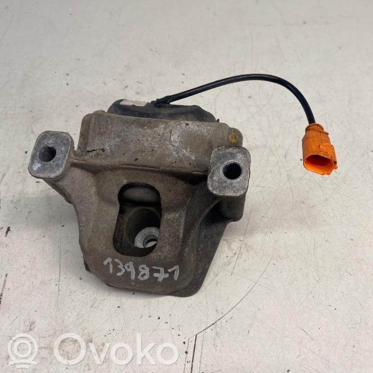 Audi A5 8T 8F Engine mounting bracket 
