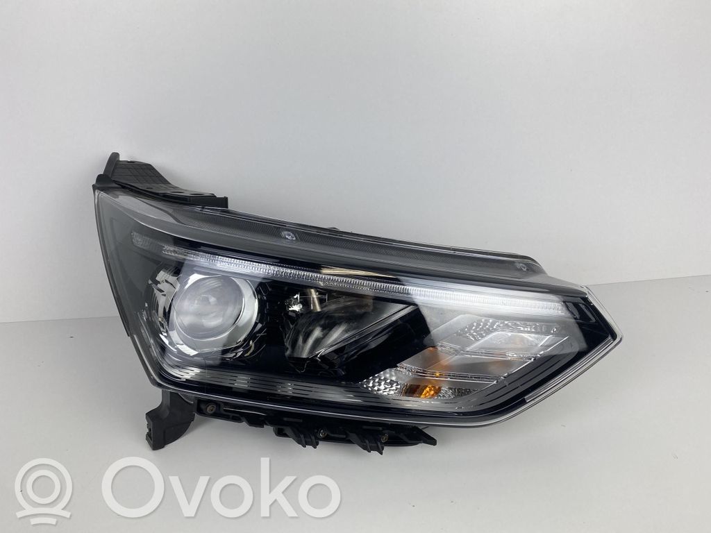 SsangYong Korando Phare frontale 