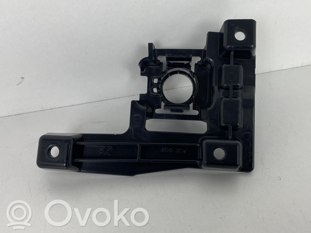 Lexus NX Soporte de montaje del parachoques trasero 