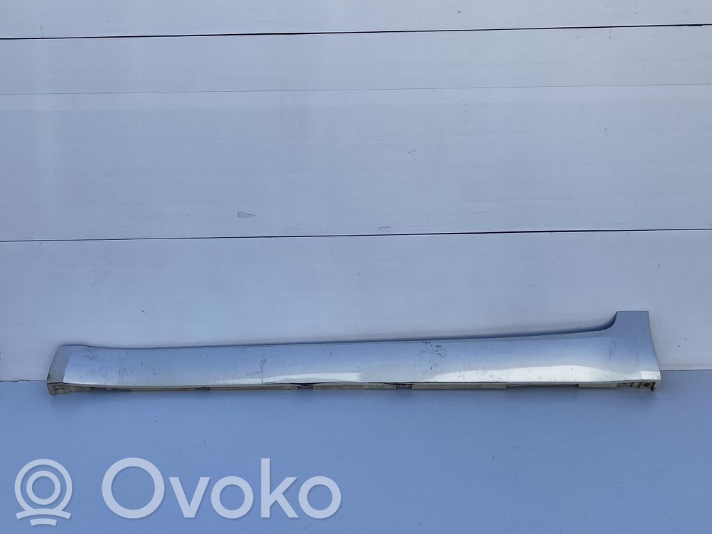 Citroen DS5 Front sill (body part) 