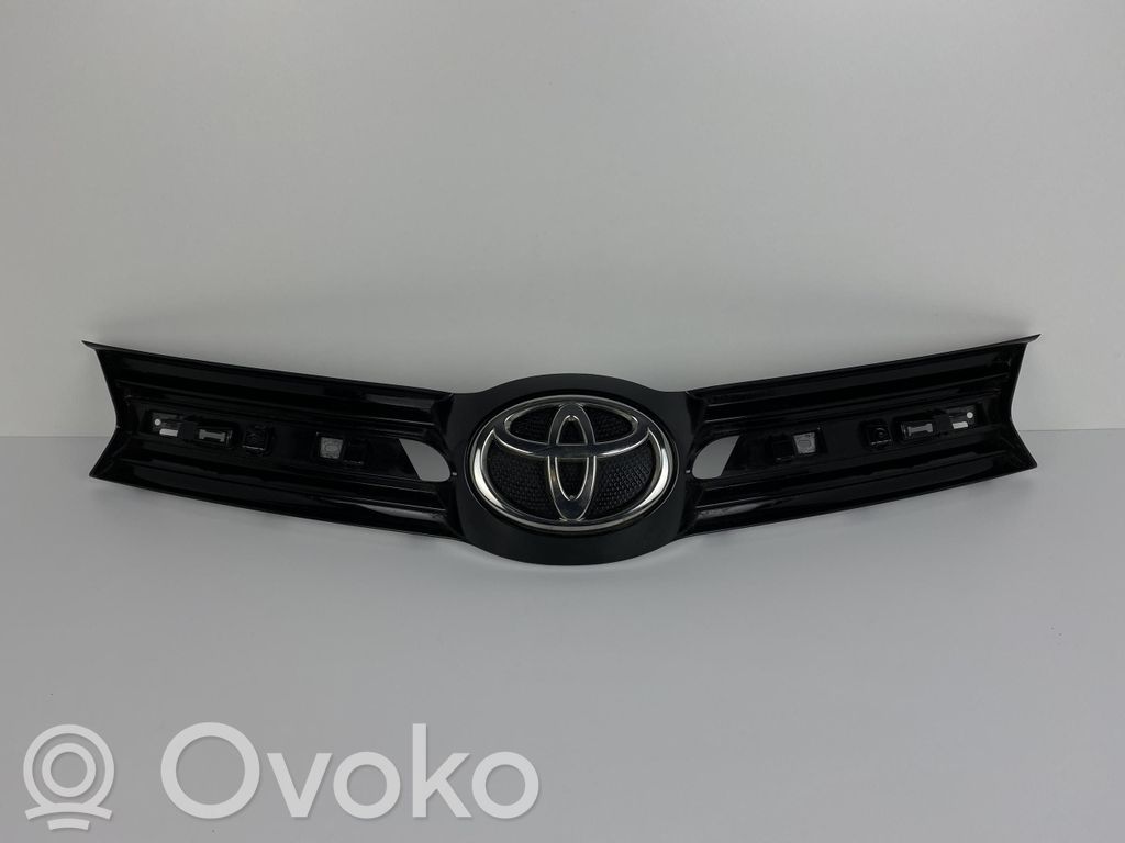 Toyota Proace Maskownica / Grill / Atrapa górna chłodnicy 