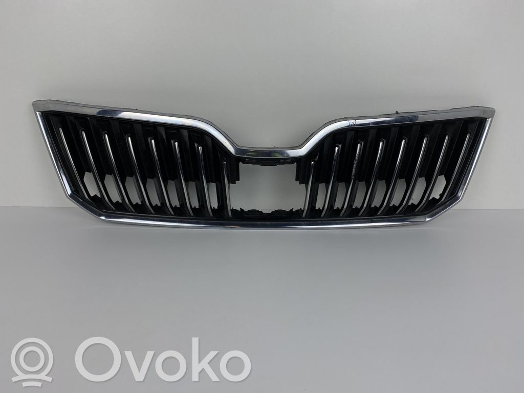 Skoda Superb B8 (3V) Maskownica / Grill / Atrapa górna chłodnicy 