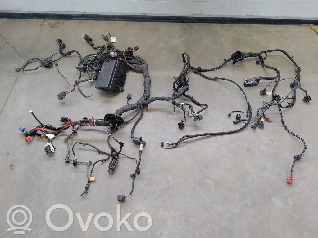 Audi Q3 F3 Cablaj motor 