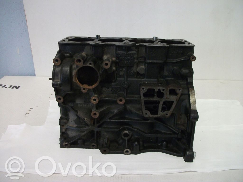 Volkswagen PASSAT B7 Engine block 