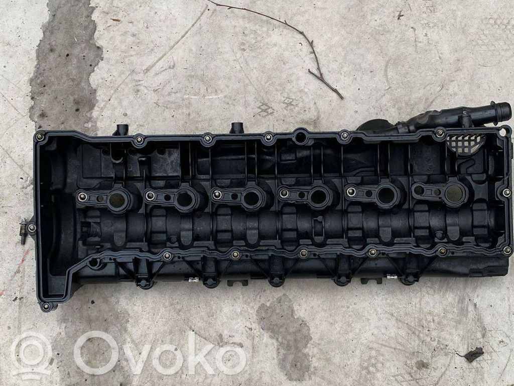 BMW 5 F10 F11 Ventildeckel 