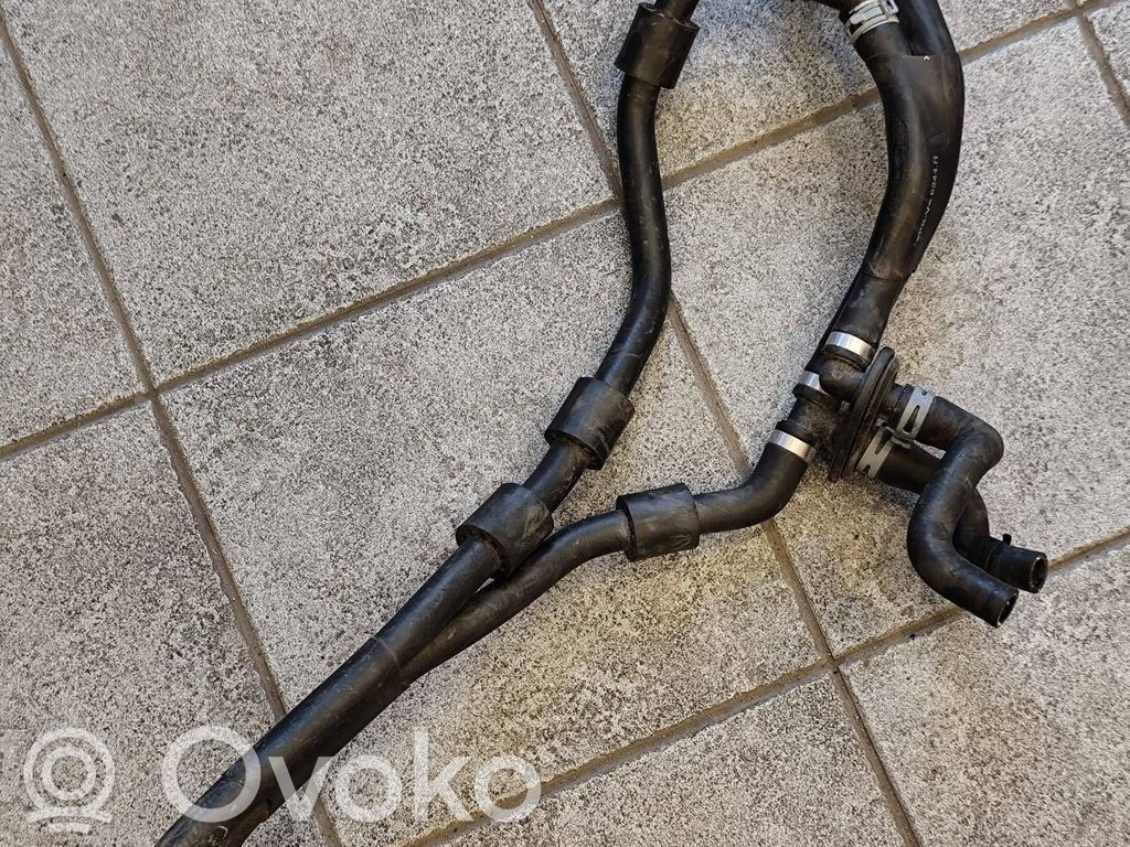 Audi Q7 4M Przewód / Wąż chłodnicy 