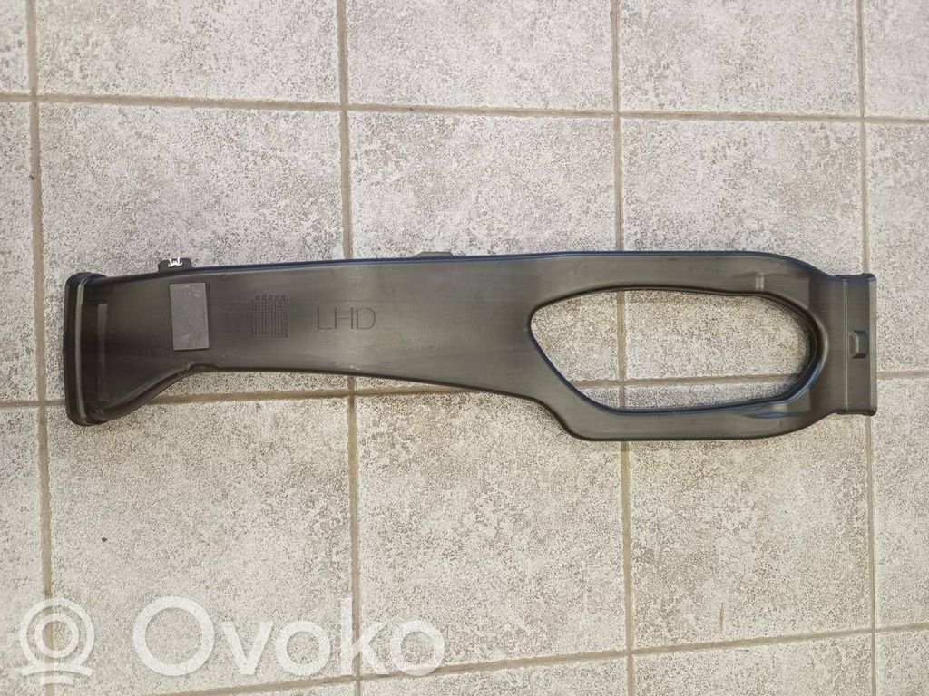 BMW 5 E60 E61 Välijäähdyttimen ilmanohjauksen ilmakanava 