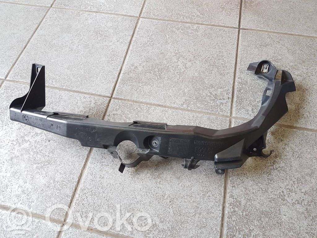 BMW 3 E90 E91 Headlight/headlamp mounting bracket 
