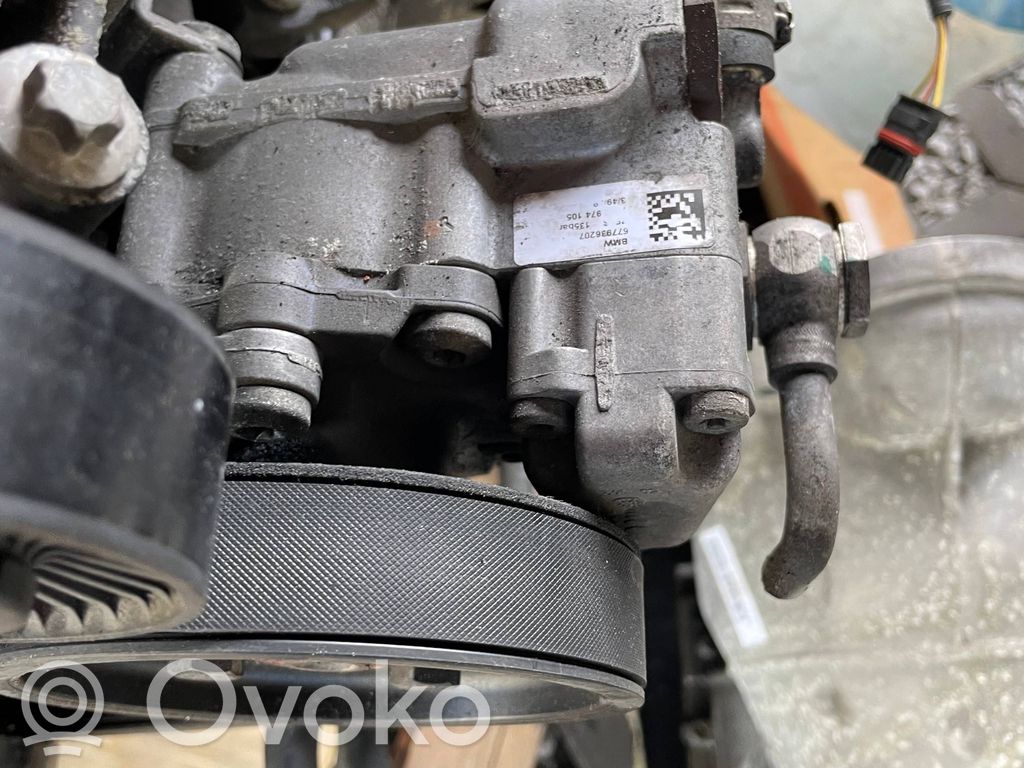 Power steering pump   6779362