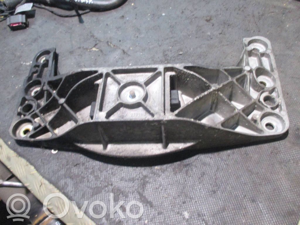 Gearbox mounting bracket   13992010,ENAC46060