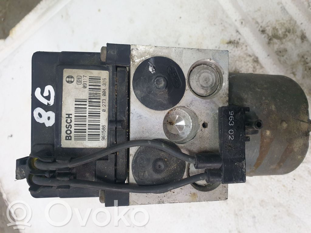 Nissan Primera ABS Blokas 