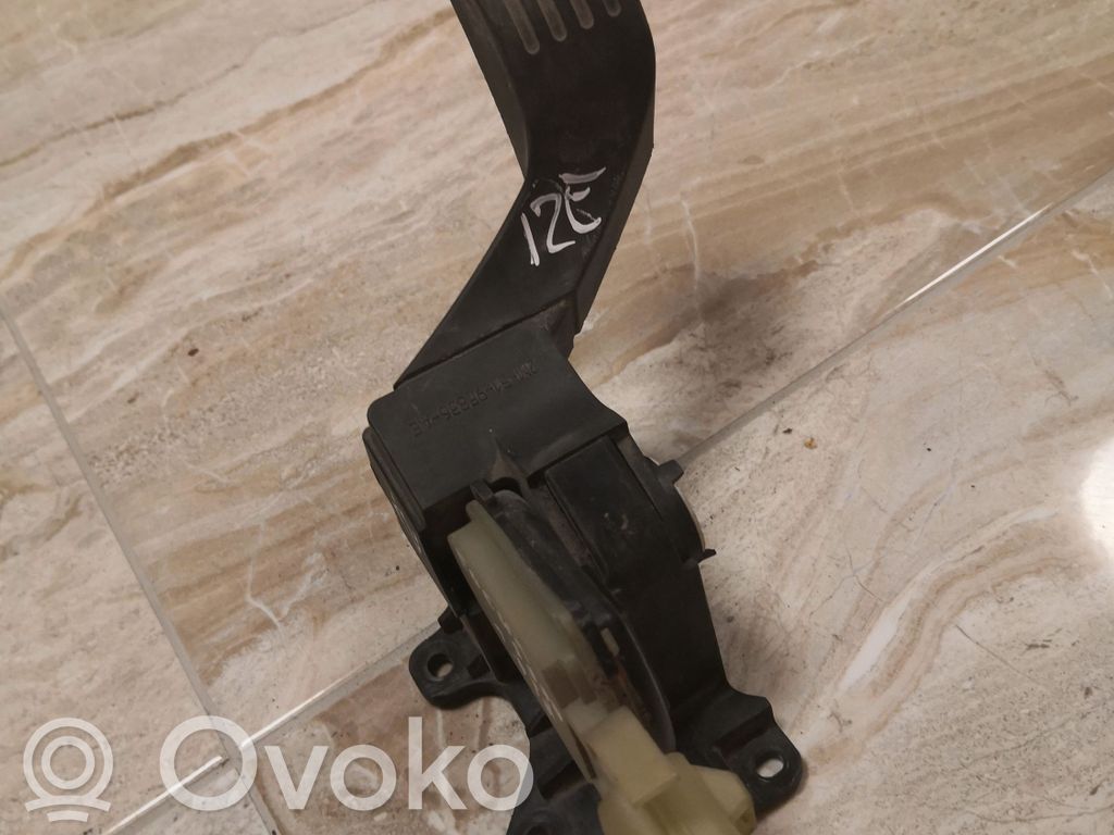 Ford Focus Accelerator throttle pedal 