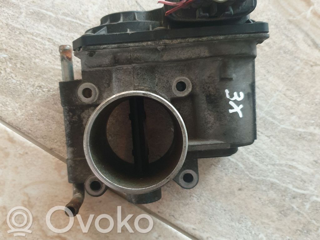 Throttle valve   RF7J136B0