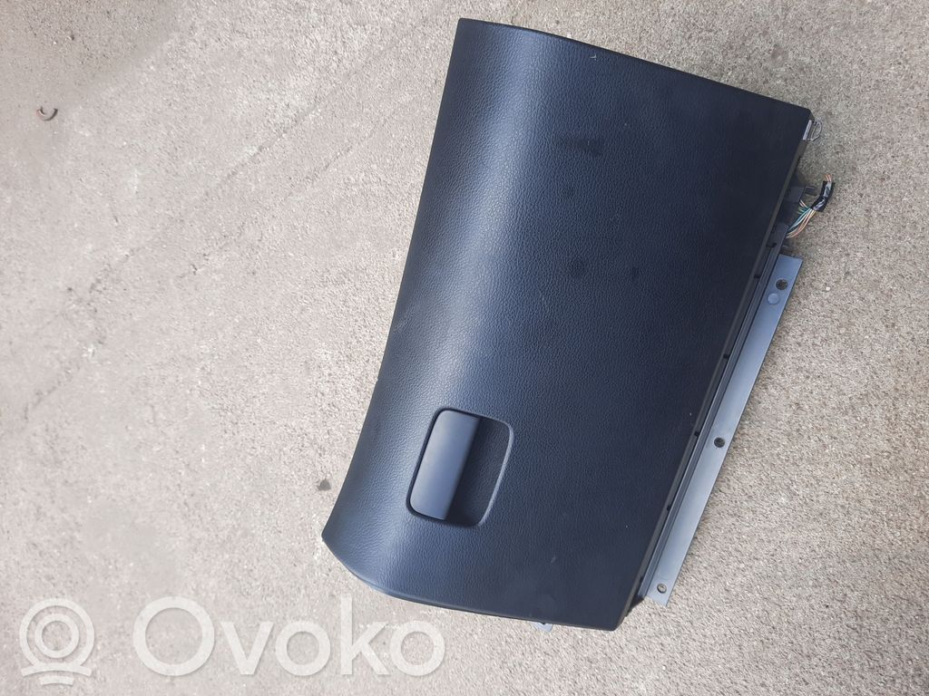 Subaru Legacy Daiktadėžės (bordačioko) komplektas 