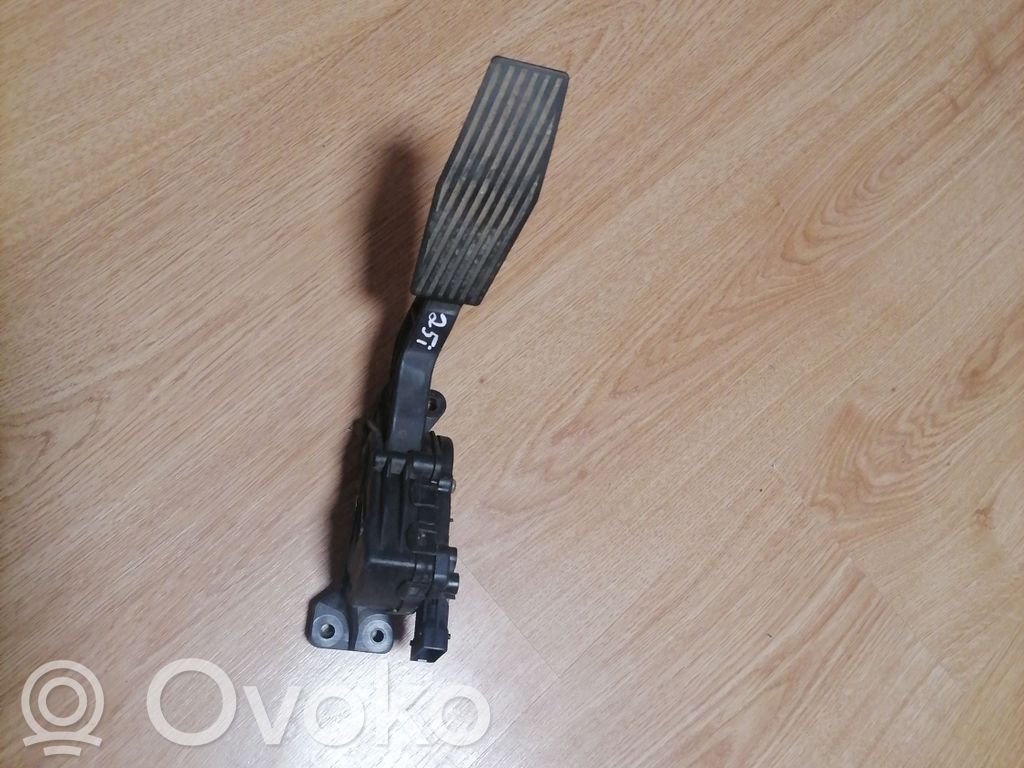 Opel Vectra C Accelerator throttle pedal 