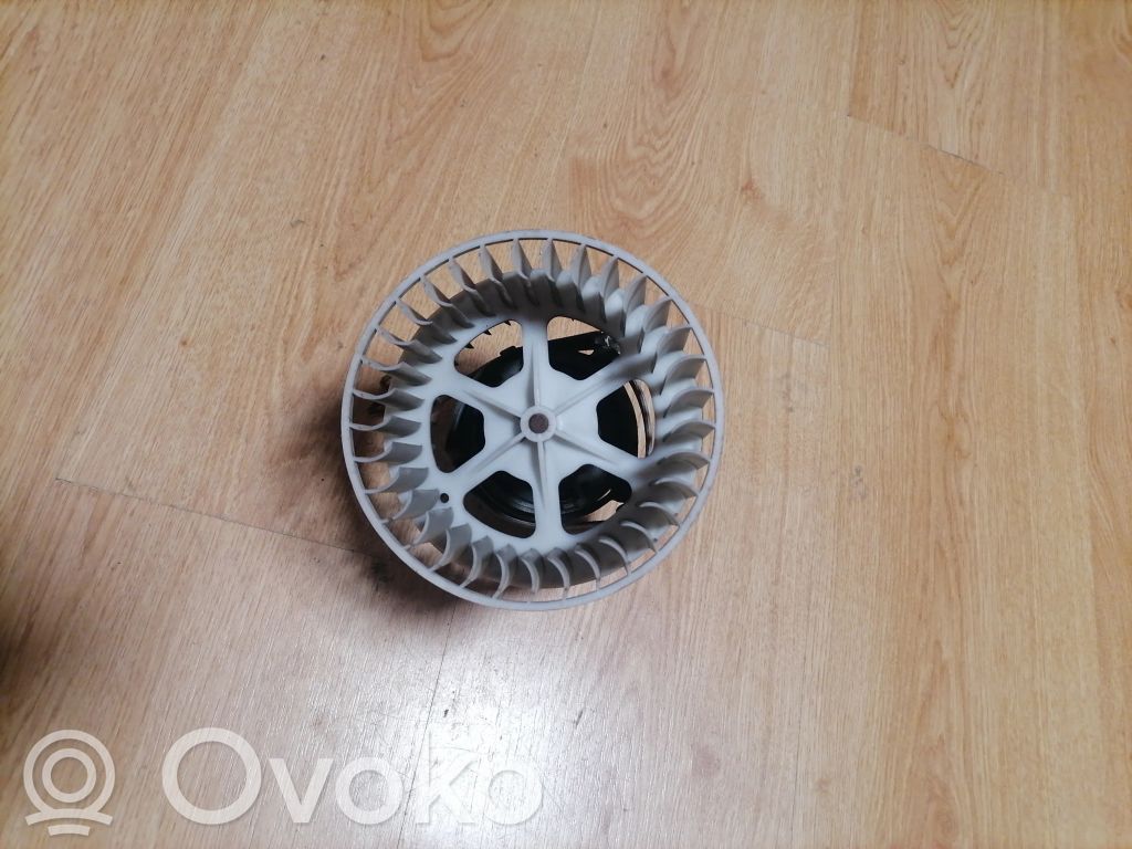 Lämmittimen puhallin