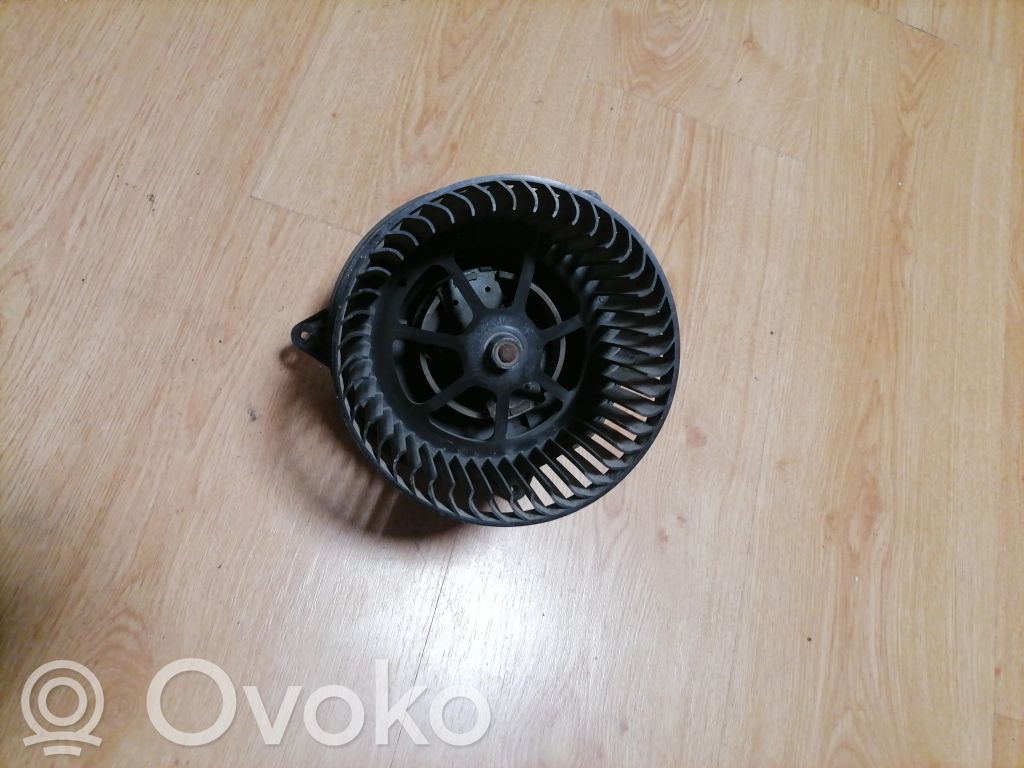 Ford Focus Mazā radiatora ventilators 