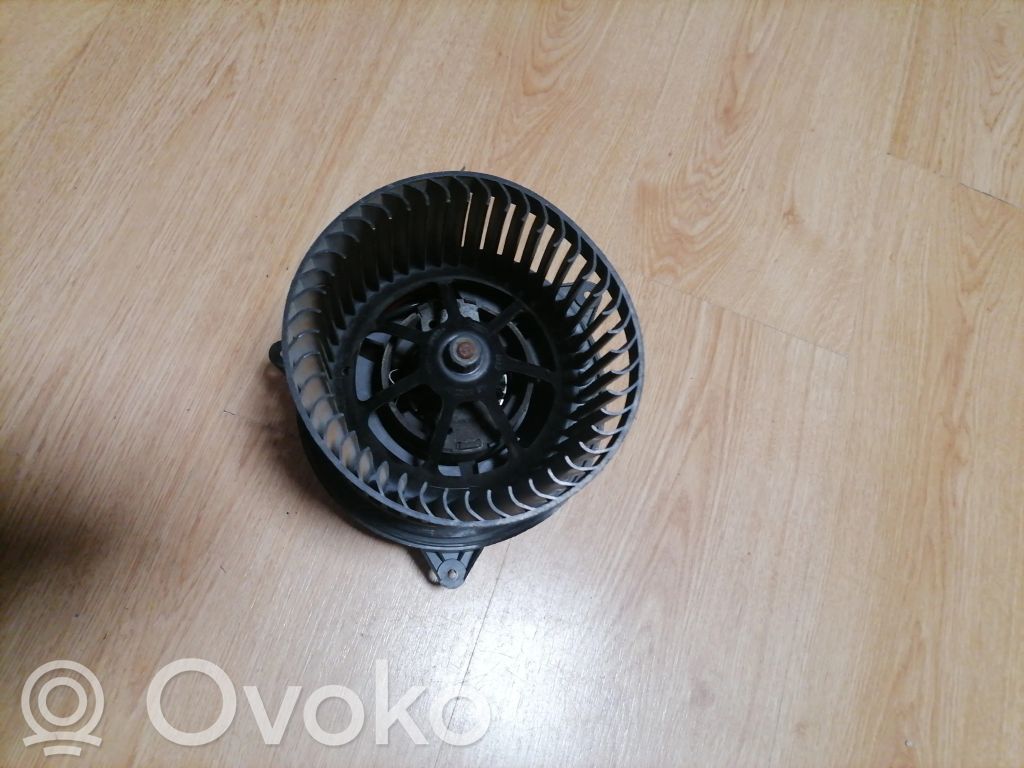 Ford Focus Mazā radiatora ventilators 