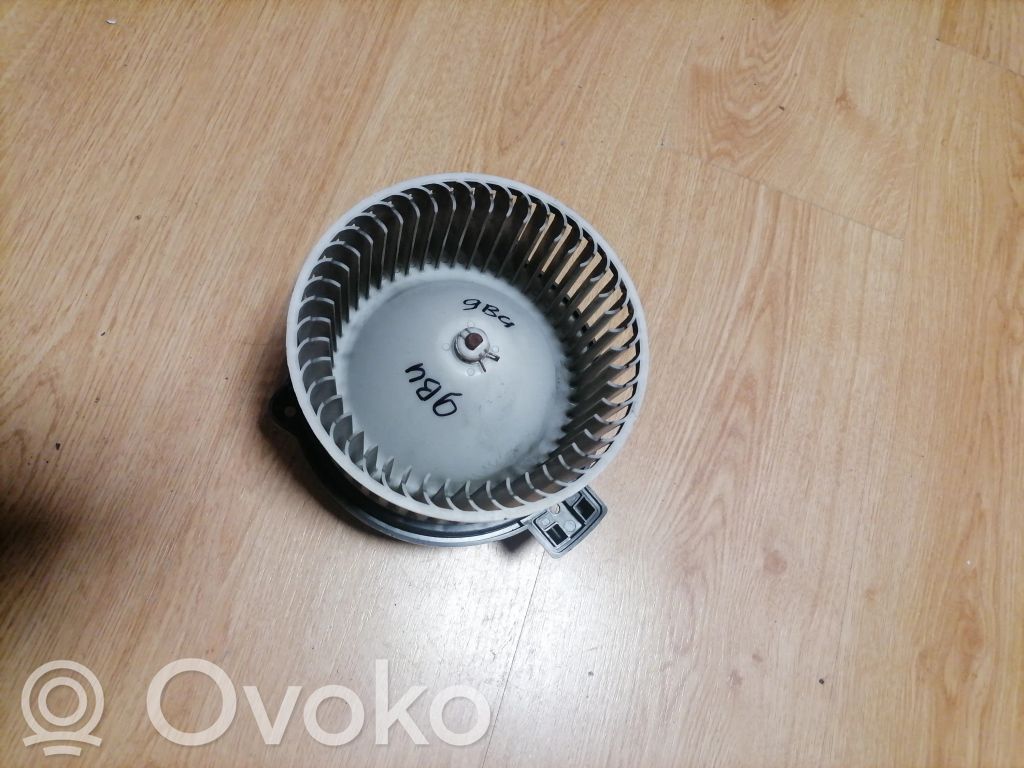Mazda 2 Mazā radiatora ventilators 