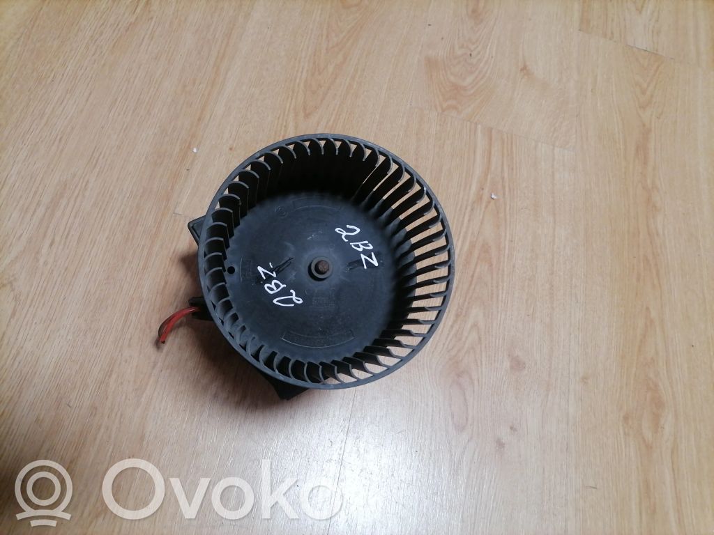 Opel Vectra B Вентилятор печки 