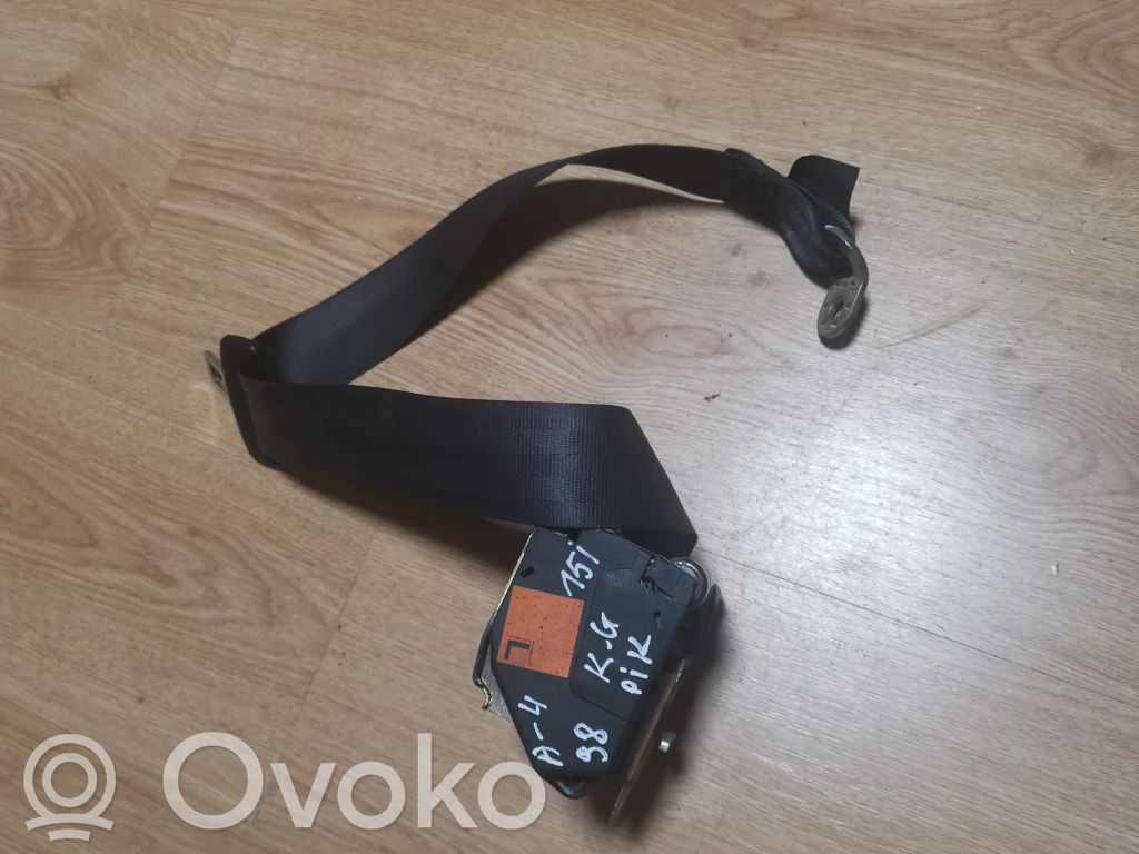 Audi A4 S4 B5 8D Cinturón trasero 