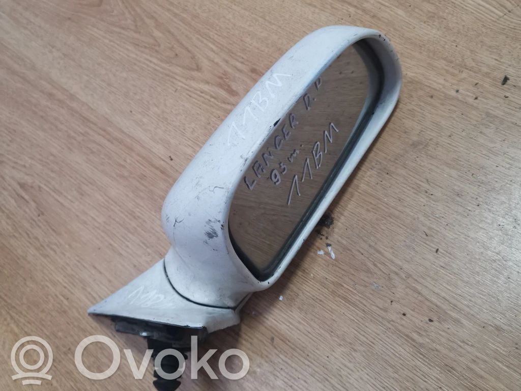 Mitsubishi Lancer Manualne lusterko boczne drzwi przednich 