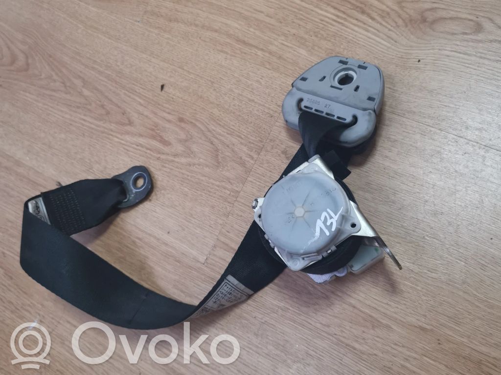 Toyota Corolla Verso E121 Pas bezpieczeństwa fotela tylnego 