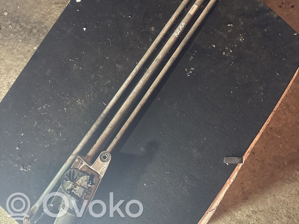 Renault Modus Front wiper linkage and motor 