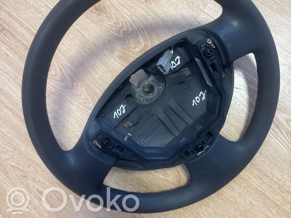 Renault Clio II Ohjauspyörä 