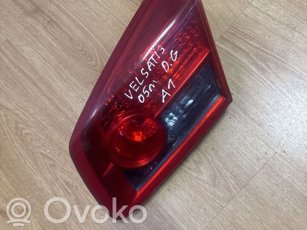 Renault Vel Satis Tailgate rear/tail lights 