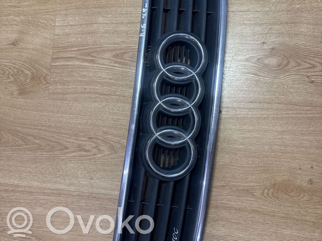 Audi A6 S6 C5 4B Front bumper upper radiator grill 