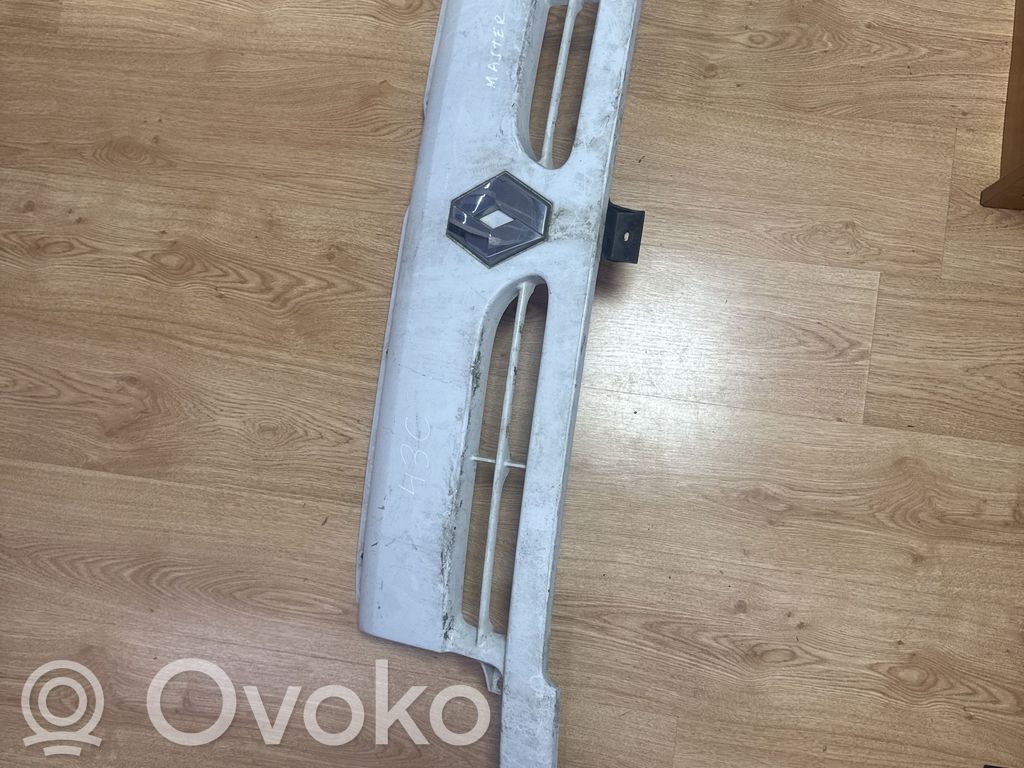 Renault Master II Front bumper upper radiator grill 