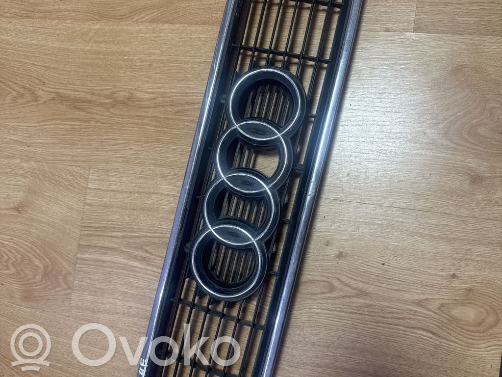 Audi 80 90 S2 B4 Front bumper upper radiator grill 