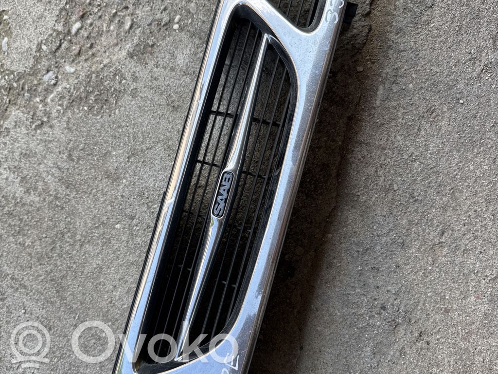Saab 9-5 Augšējais režģis 