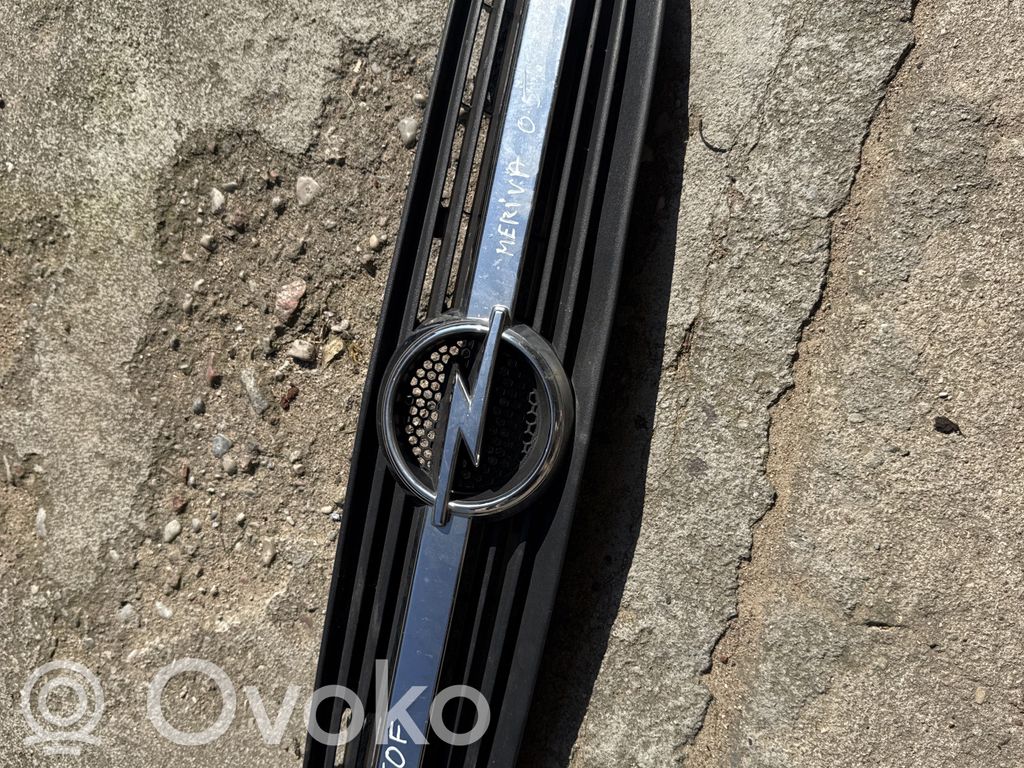 Opel Meriva A Etupuskurin ylempi jäähdytinsäleikkö 