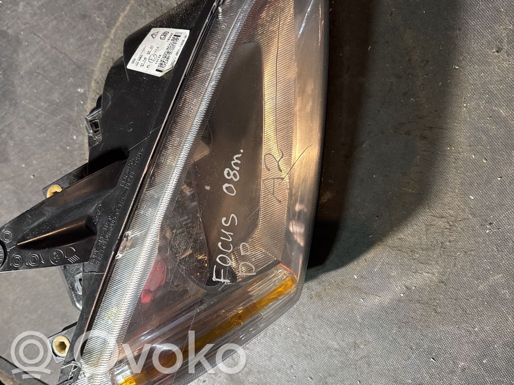 Ford Focus Headlight/headlamp 