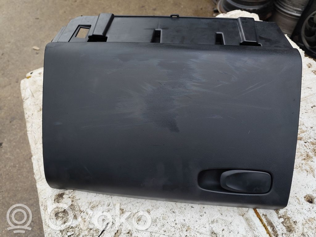 Volvo V40 Daiktadėžės (bordačioko) komplektas 