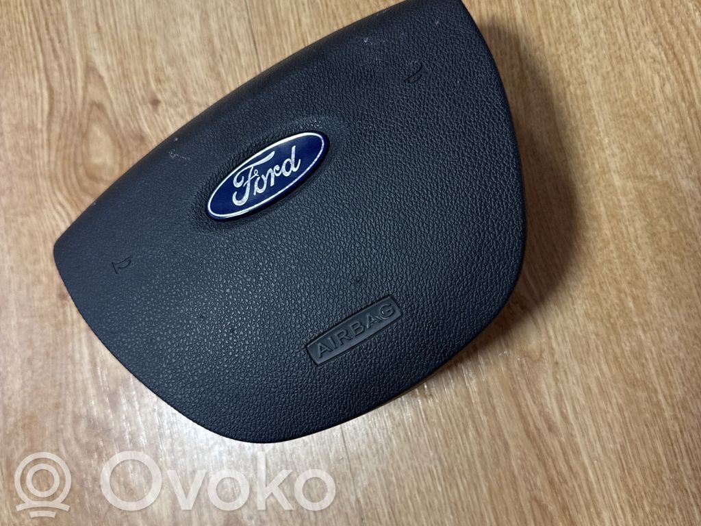 Ford Focus Vairo oro pagalvė 