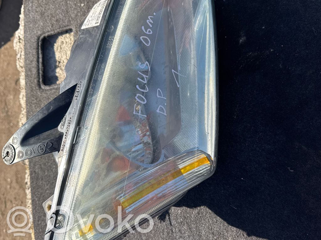 Ford Focus Headlight/headlamp 