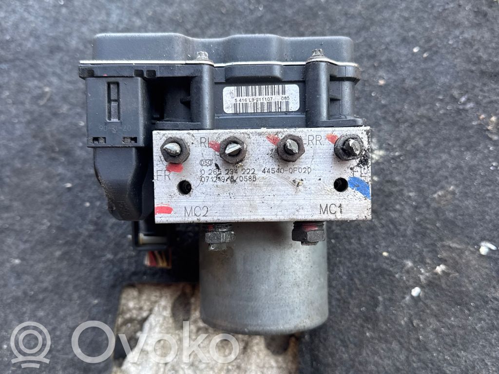 Toyota Corolla Verso AR10 ABS Pump 
