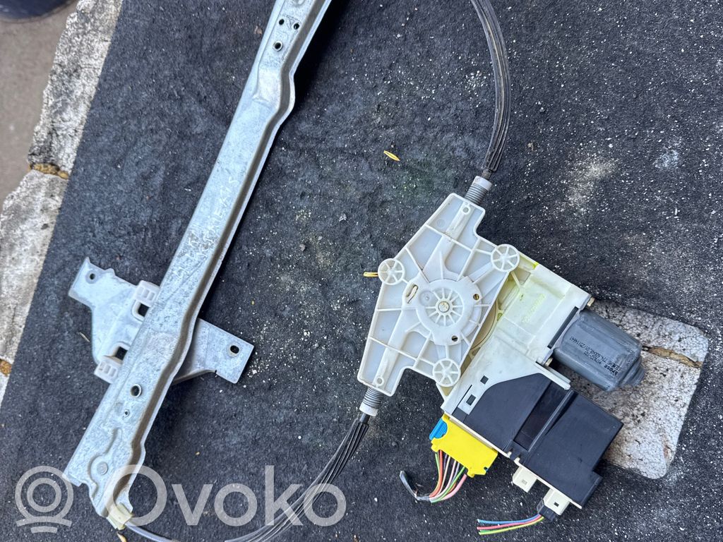 Elektryczny podnośnik szyby drzwi przednich   997832101,7746004801,25114641