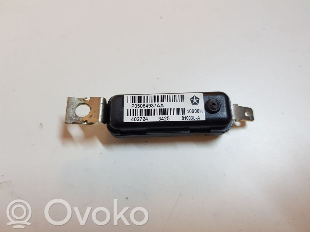 Dodge Challenger Antenos stiprintuvas 