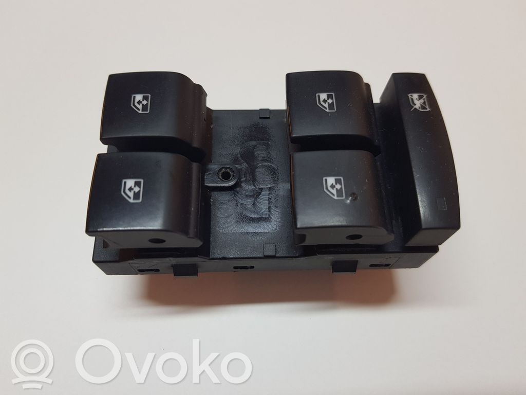 Buick Encore I Electric window control switch 