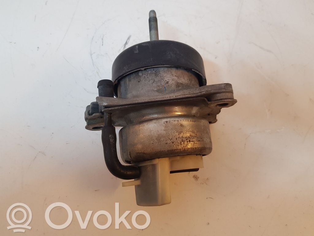 Ford Mustang VI Engine mount bracket 