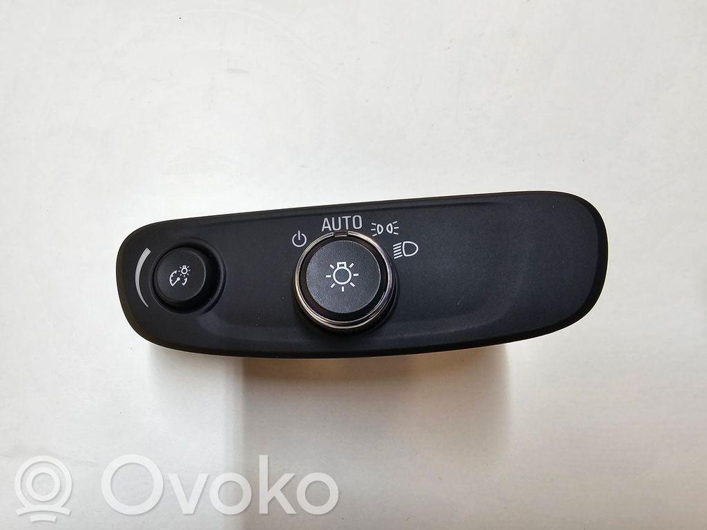 Buick Encore I Light switch 