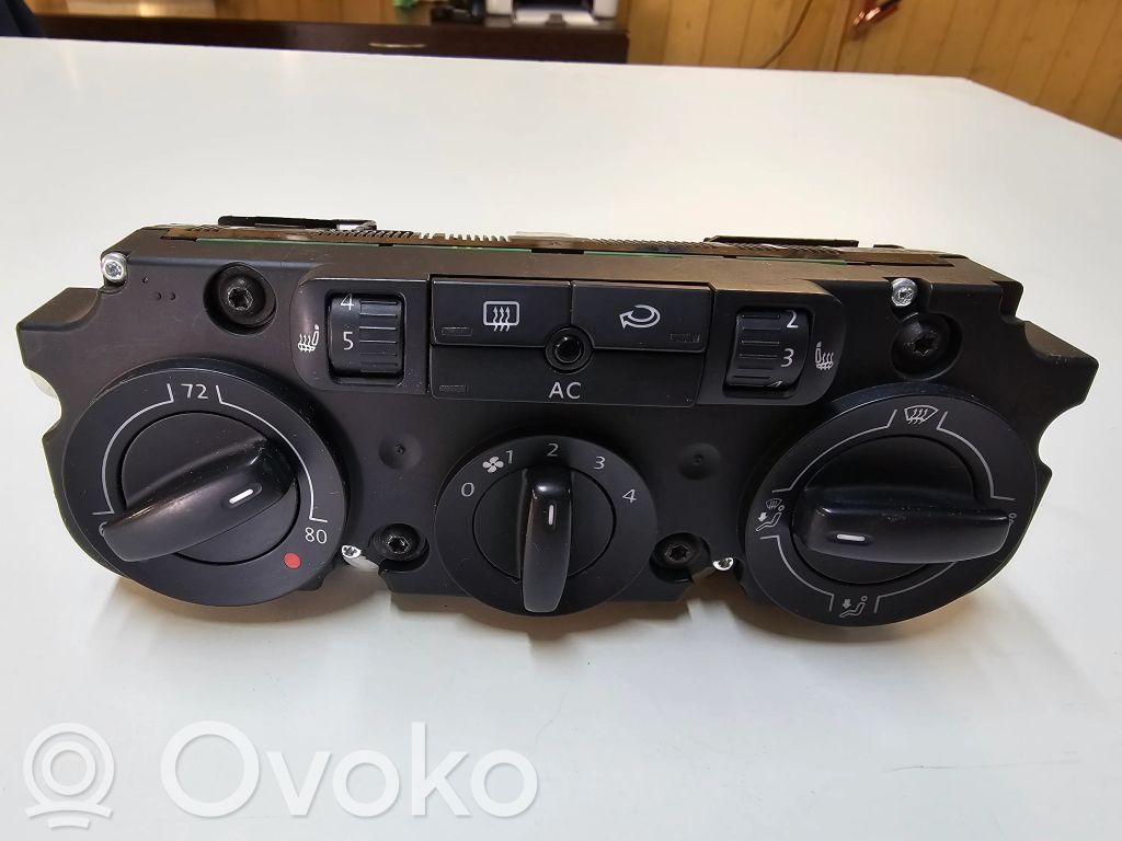Volkswagen Tiguan Climate control unit 