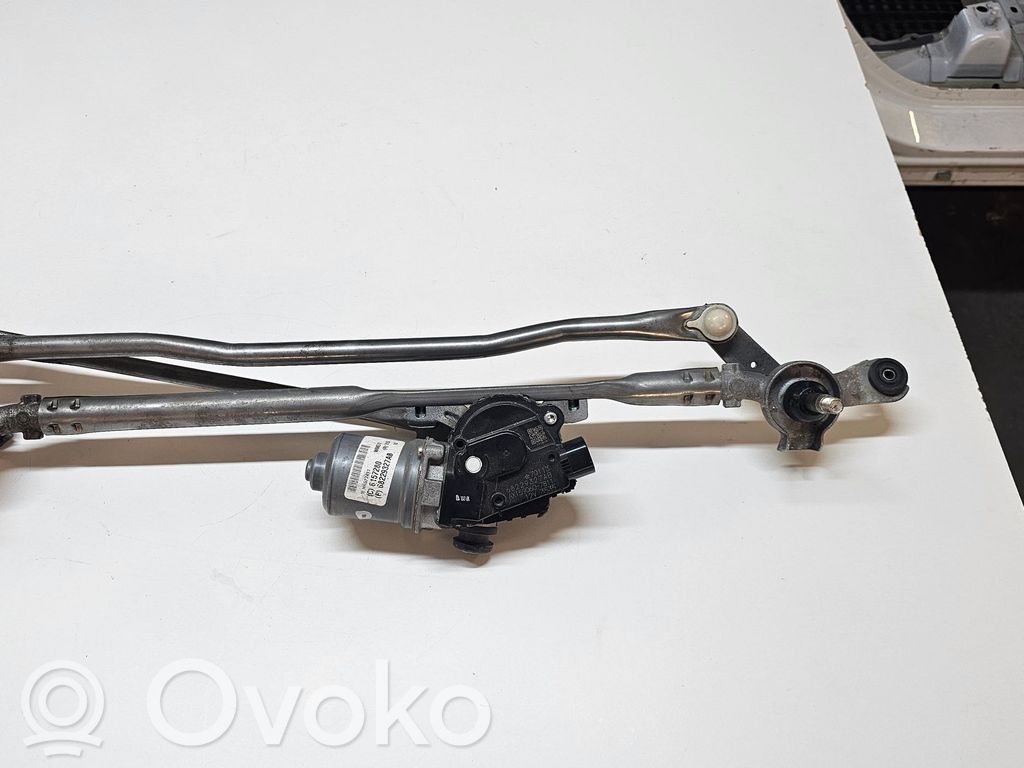 Chrysler Pacifica Motor y varillaje del limpiaparabrisas delantero 