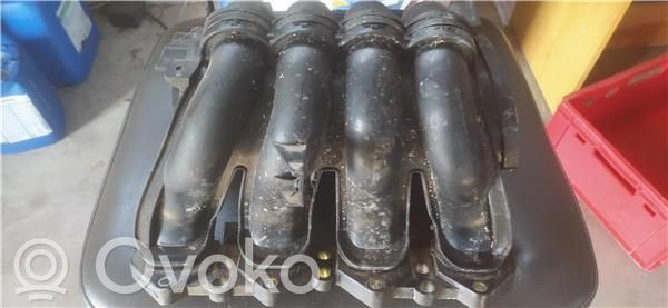 Citroen Xsara Ansaugbrücke Ansaugkrümmer 