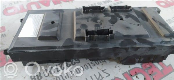 Land Rover Range Rover L322 Ramka / Moduł bezpieczników 