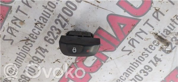 Renault Megane I Botón interruptor de bloqueo de puertas 